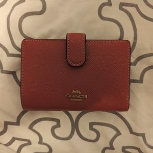 Coach Corner Medium Zip Wallet